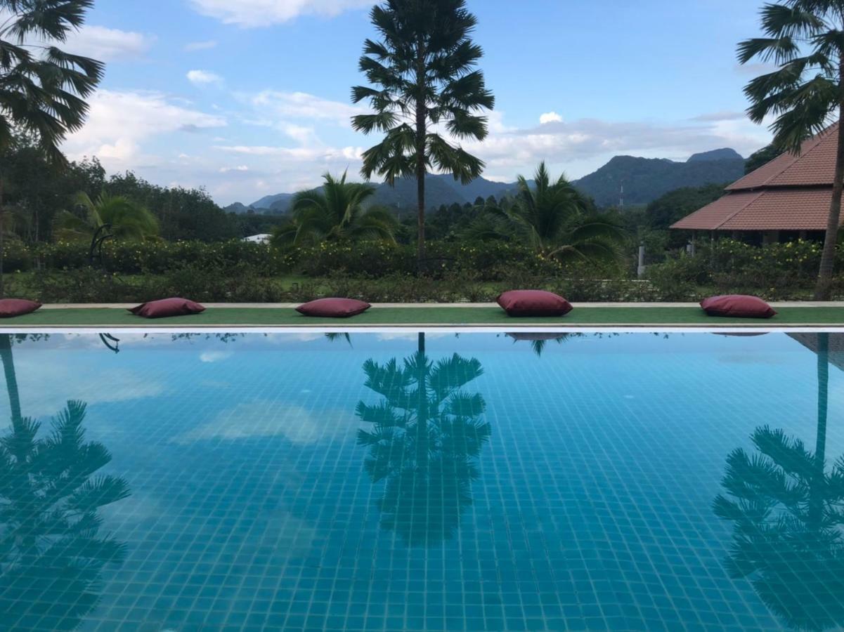 مبيت وإفطار Ban Tha Khun Takhun Mountain View المظهر الخارجي الصورة